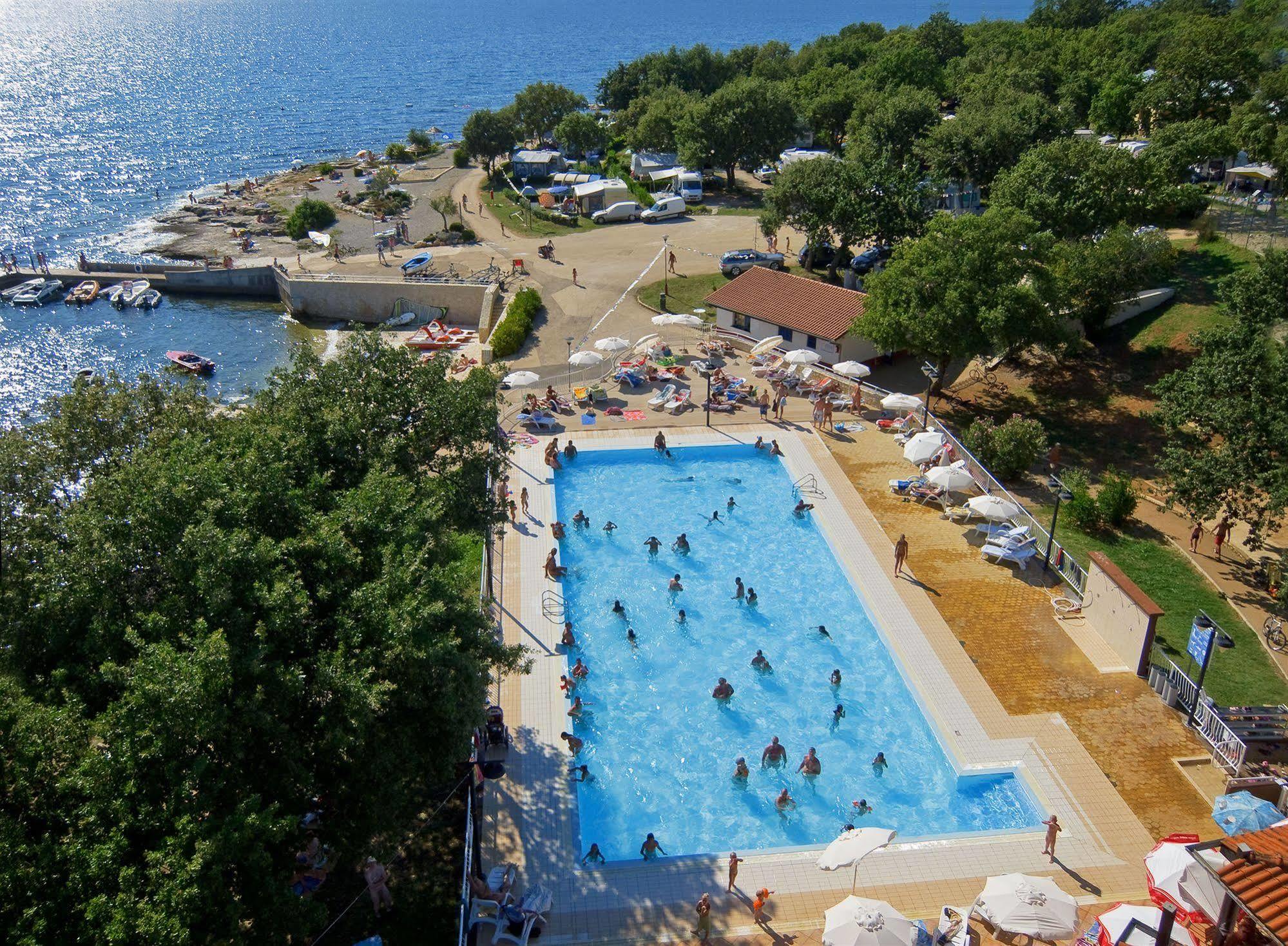 Campsite Solaris Naturist Mobile Homes Mediteran kamp Tar-Vabriga Bagian luar foto